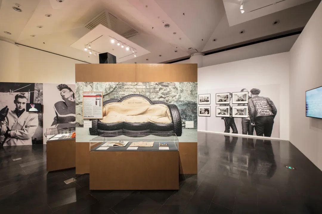 <strong>多位教授出席“交织的轨迹：德国现代设计1945-1990”特展研讨会 针对德国现代设计深入讨论</strong>